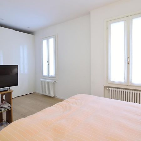 Apartamento Al Campanile Venecia Exterior foto